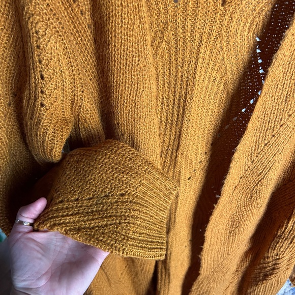 Mustard knit cardigan - Picture 3 of 4